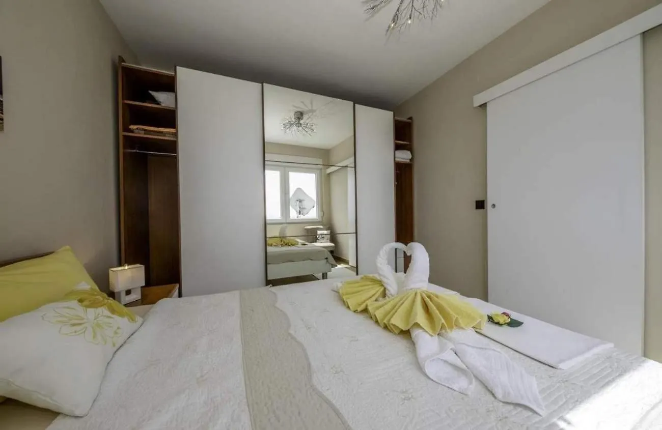 Apartments With A Parking Space Banjol, Rab - 22226 Rab Town Chorvatsko