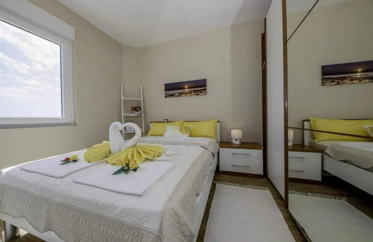 Apartments With A Parking Space Banjol, Rab - 22226 Rab Town Chorvatsko