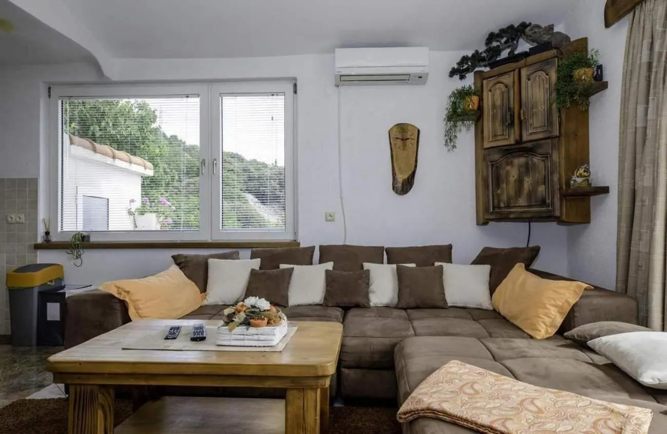 Apartments With A Parking Space Banjol, Rab - 22226 Rab Town